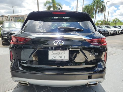 Used 2025 INFINITI QX50 Luxe image 9