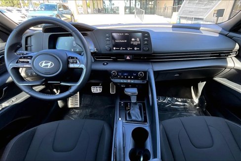 Certified 2025 Hyundai Elantra Sport image 11