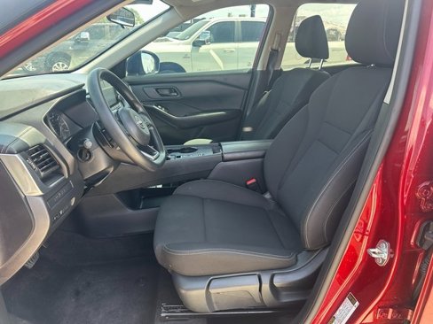 Used 2024 Nissan Rogue S image 14