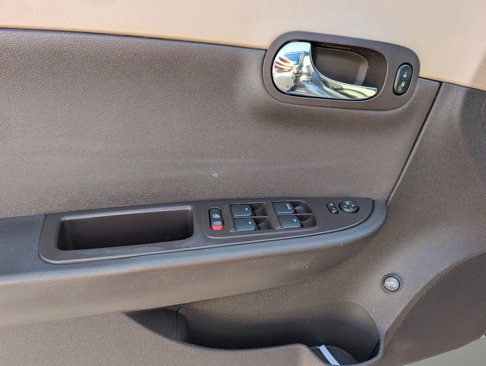Used 2011 Chevrolet Malibu LT w/ Florida Edition Package image 9