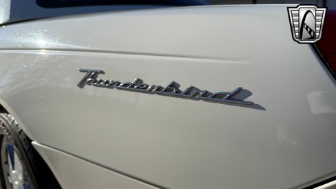 Used 2002 Ford Thunderbird image 24