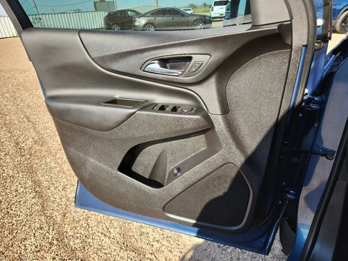 Used 2024 Chevrolet Equinox LT image 13