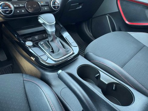 Used 2025 Kia Soul GT-Line image 21
