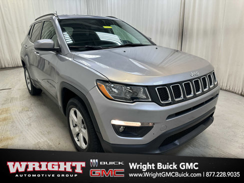 Used 2019 Jeep Compass Latitude w/ Cold Weather Group image 1