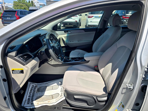 Used 2016 Hyundai Sonata SE image 11
