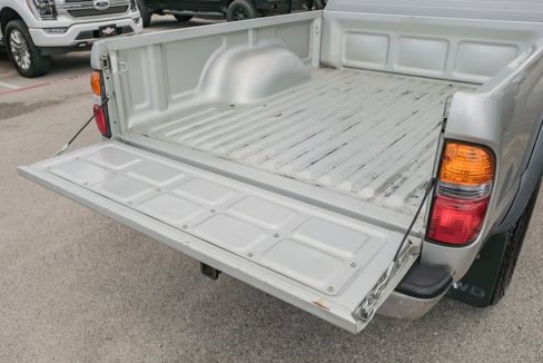 Used 2002 Toyota Tacoma 4x4 Regular Cab image 47