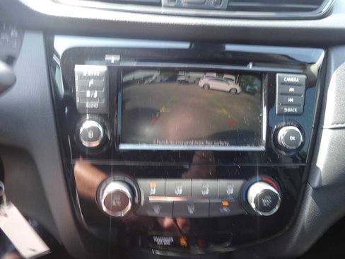 Used 2020 Nissan Rogue S image 21