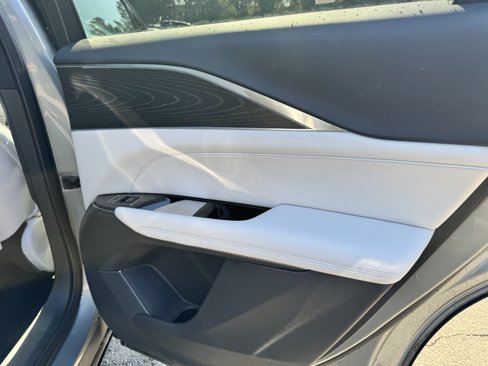 Certified 2024 Cadillac Lyriq Sport image 14
