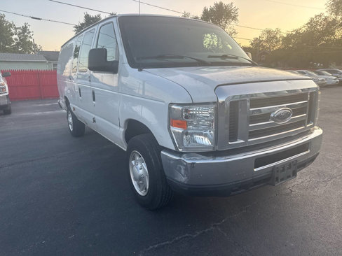 Used 2014 Ford E-150 and Econoline 150 Extended w/ Commercial Cargo Van Package image 3