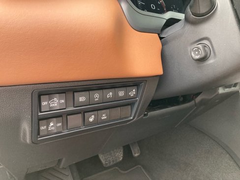 Used 2024 Toyota Tundra 1794 Edition image 12