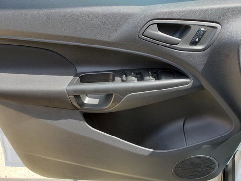 Used 2017 Ford Transit Connect XL image 11
