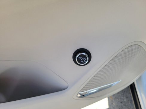 Certified 2021 Buick Envision Avenir w/ Technology Package II image 29