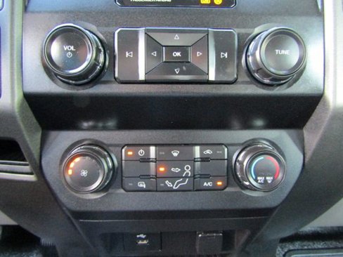 Used 2019 Ford F250 XL w/ Power Equipment Group image 18