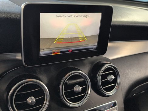 Used 2019 Mercedes-Benz GLC 300 4MATIC image 21
