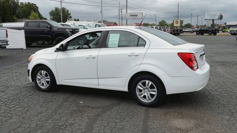Used 2013 Chevrolet Sonic LT image 6
