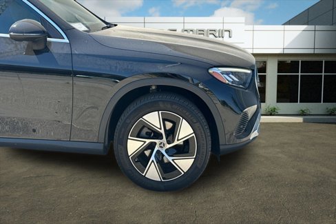 Used 2024 Mercedes-Benz GLC 300 4MATIC image 36