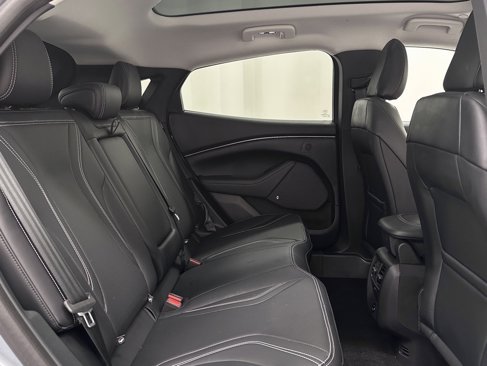 Used 2022 Ford Mustang Mach-E Premium image 20