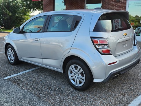 Used 2020 Chevrolet Sonic LT image 13