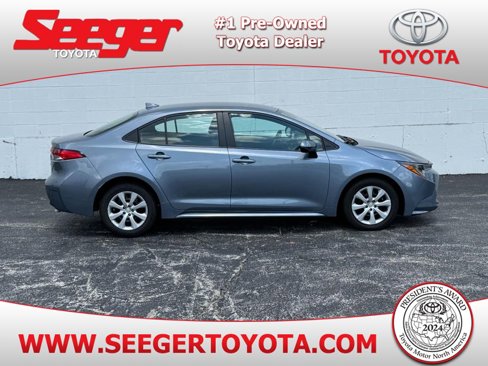 Used 2024 Toyota Corolla LE image 1