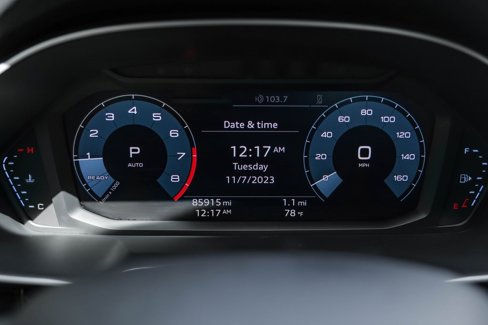 Used 2020 Audi Q3 2.0T Premium image 25