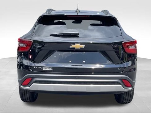 New 2025 Chevrolet Trax LT w/ Driver Confidence Package image 20