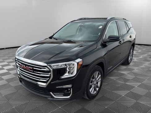 Used 2023 GMC Terrain SLT image 2