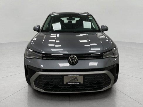 New 2025 Volkswagen Taos SE image 14