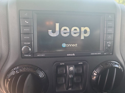 Used 2015 Jeep Wrangler Unlimited Sahara image 20