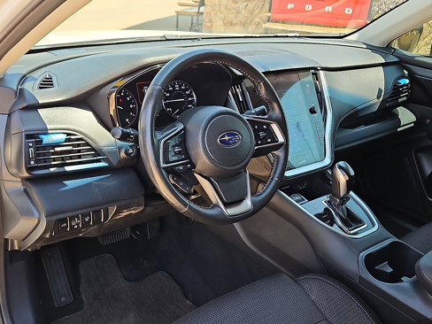 Used 2022 Subaru Outback Premium image 10