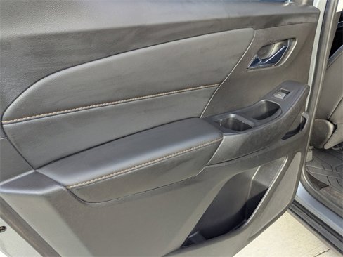 Used 2021 Chevrolet Traverse LT w/ LPO, Floor Liner Package image 10