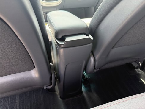 Used 2020 Chevrolet Bolt LT image 39