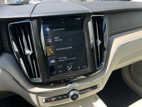 Used 2018 Volvo XC60 T8 Inscription w/ Advanced Package image 20