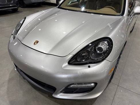 Used 2012 Porsche Panamera image 32