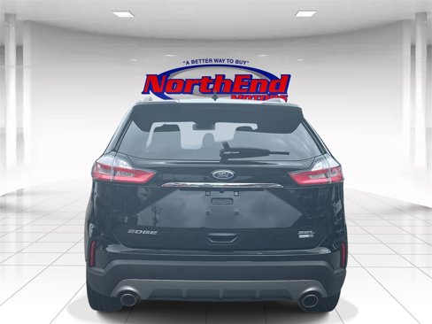 Used 2020 Ford Edge SEL w/ Cold Weather Package image 5