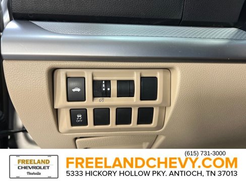 Used 2017 Subaru Legacy 2.5i Premium w/ Moonroof Package image 9