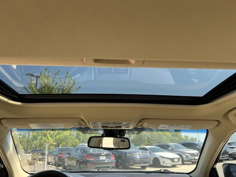Used 2017 Toyota Camry XLE image 21