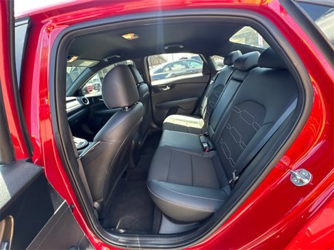 Used 2024 Kia Forte GT-Line image 15