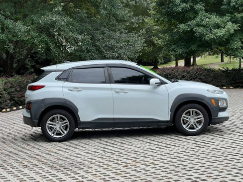 Used 2018 Hyundai Kona SE image 4