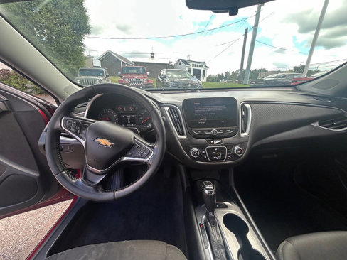 Used 2020 Chevrolet Malibu RS image 9