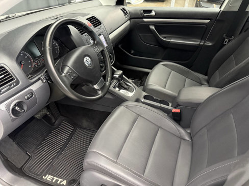 Used 2009 Volkswagen Jetta SE image 13
