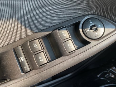 Used 2014 Ford Focus SE image 16