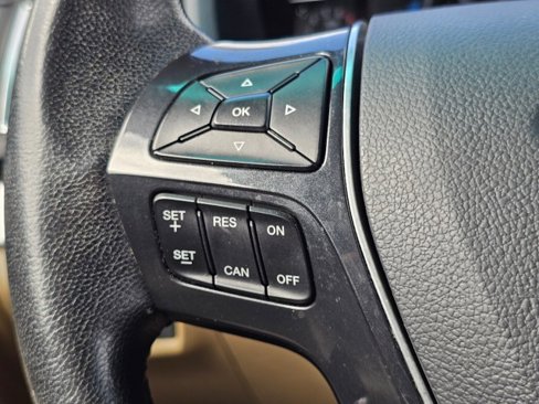 Used 2016 Ford Explorer Limited image 35