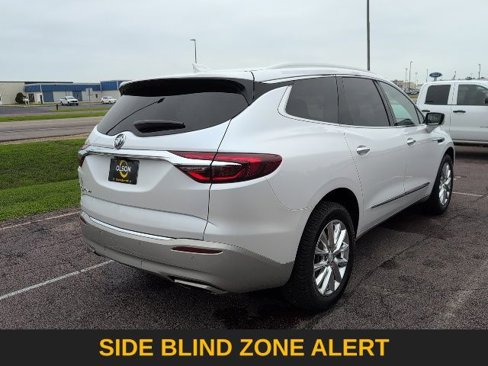 Used 2021 Buick Enclave Premium w/ Surround and Sites Package image 7