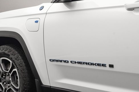 Used 2023 Jeep Grand Cherokee Trailhawk image 36