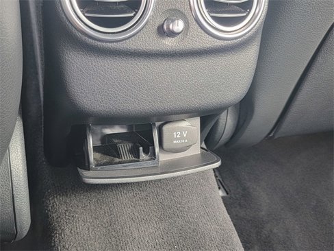 Used 2018 Mercedes-Benz E 300 image 14