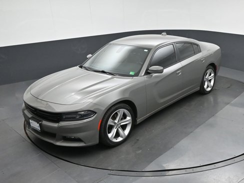 Used 2017 Dodge Charger SXT w/ Plus Group image 55