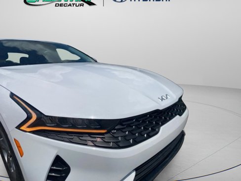 Used 2023 Kia K5 LXS image 3
