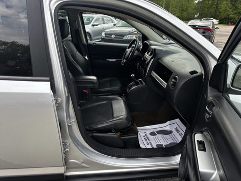 Used 2014 Jeep Compass Latitude image 19