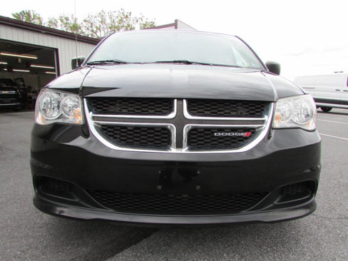 Used 2017 Dodge Grand Caravan SE w/ Power Window Group image 3