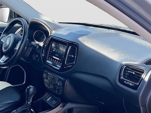 Used 2019 Jeep Compass Limited image 29